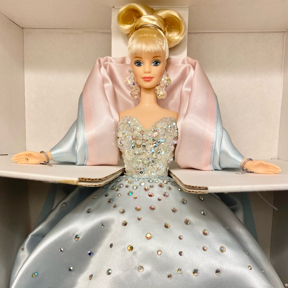 🌹🍃New In Box ~1997 “Billions of Dreams” Limited Edition Collectors Barbie Doll - Picture 3 of 10